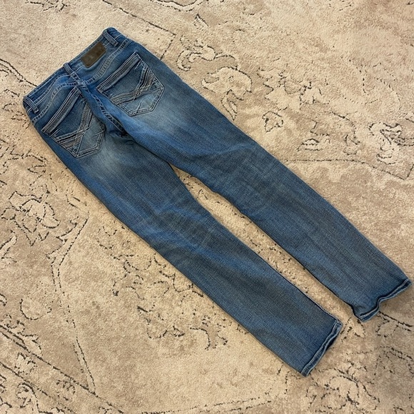 BKE Classic Blue Women's Jeans in “Alec” - Picture 2 of 12